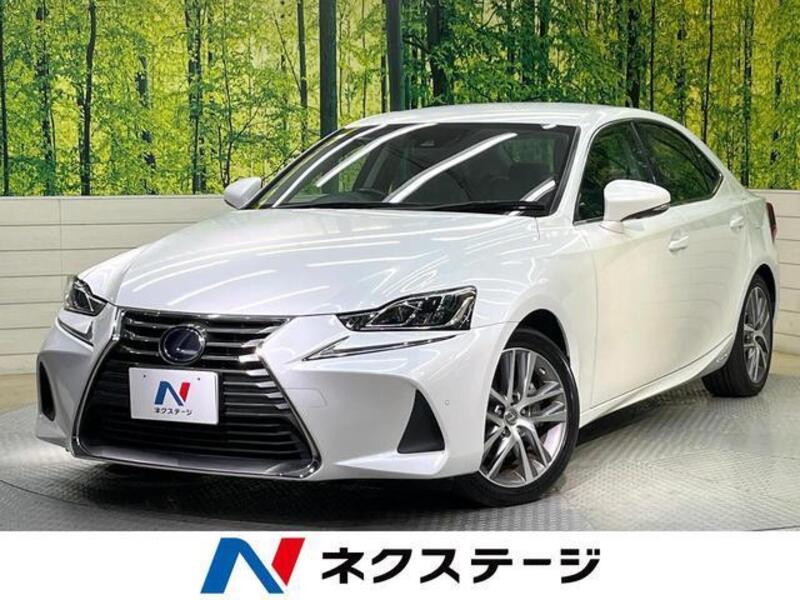 LEXUS IS