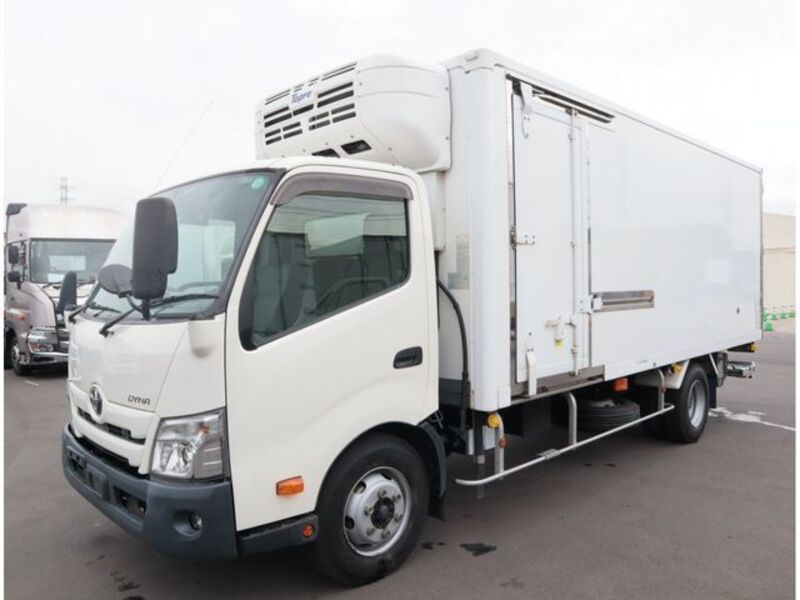 TOYOTA DYNA