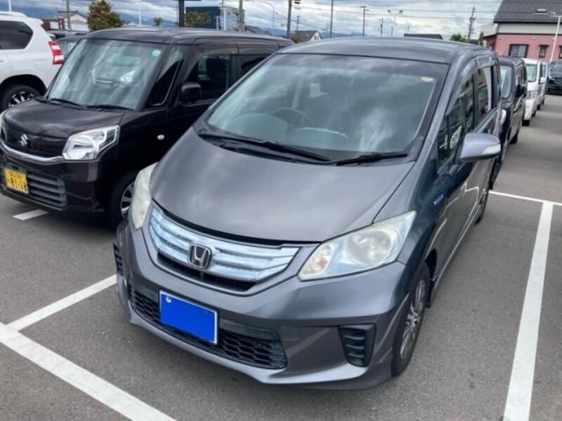 HONDA FREED HYBRID