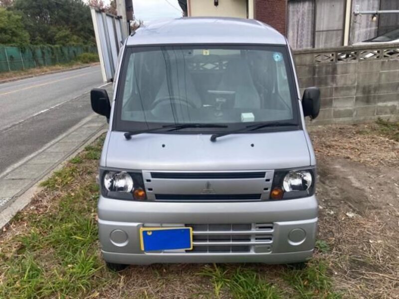 MITSUBISHI MINICAB VAN