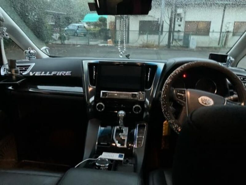 VELLFIRE
