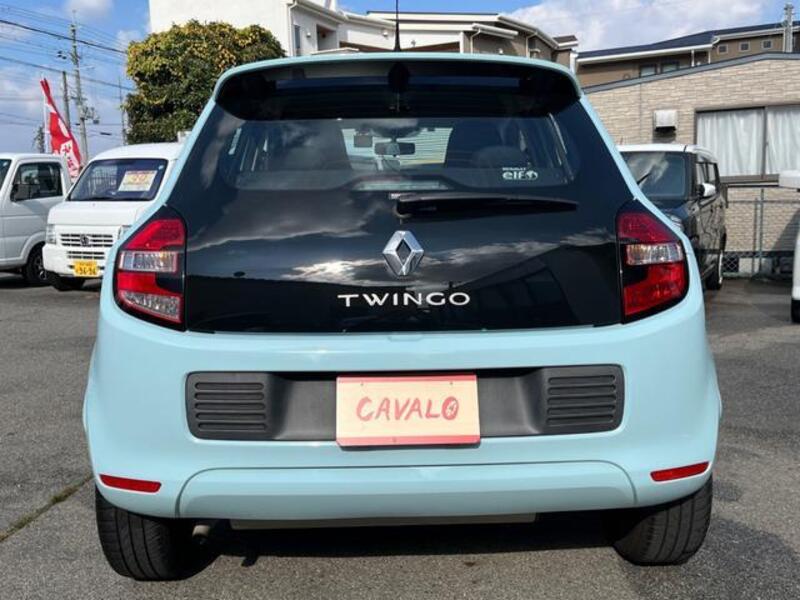 TWINGO