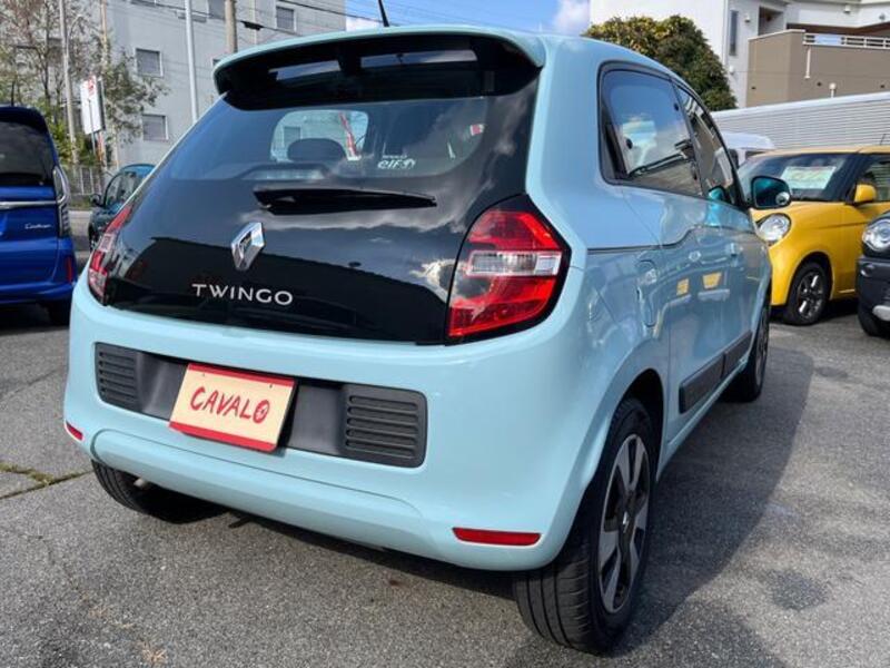 TWINGO
