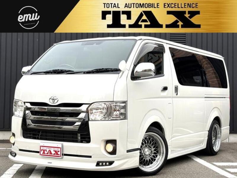 TOYOTA HIACE VAN