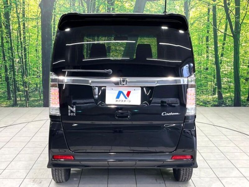N BOX CUSTOM