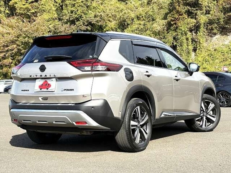 X-TRAIL