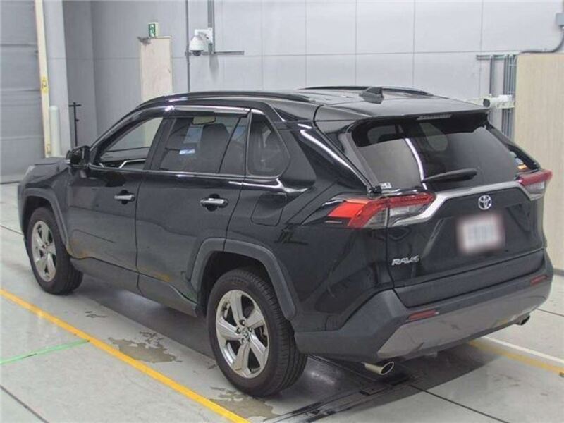 RAV4