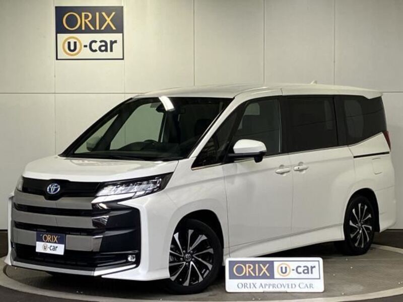 TOYOTA NOAH
