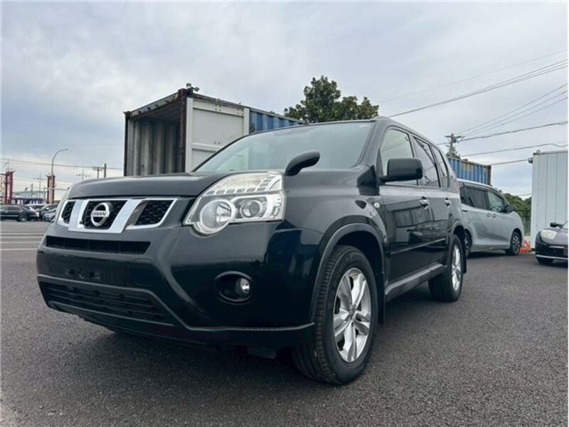 X-TRAIL