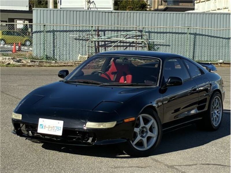 TOYOTA MR2