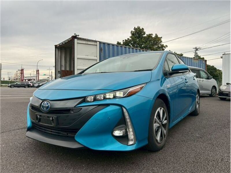 TOYOTA PRIUS PHV