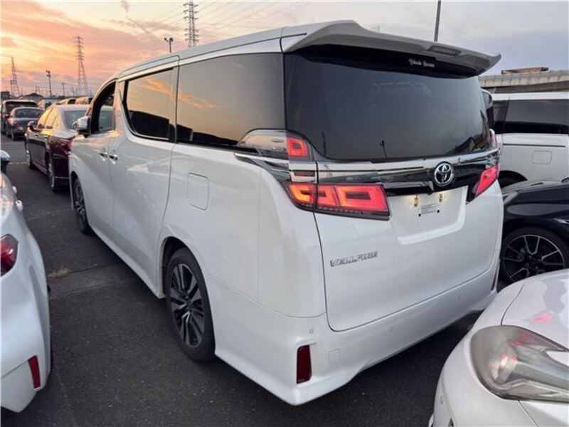 VELLFIRE
