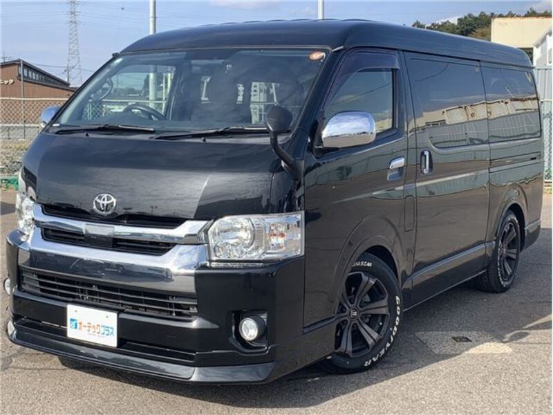 TOYOTA HIACE