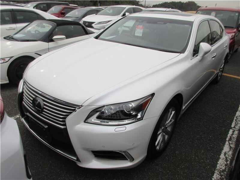 LEXUS LS