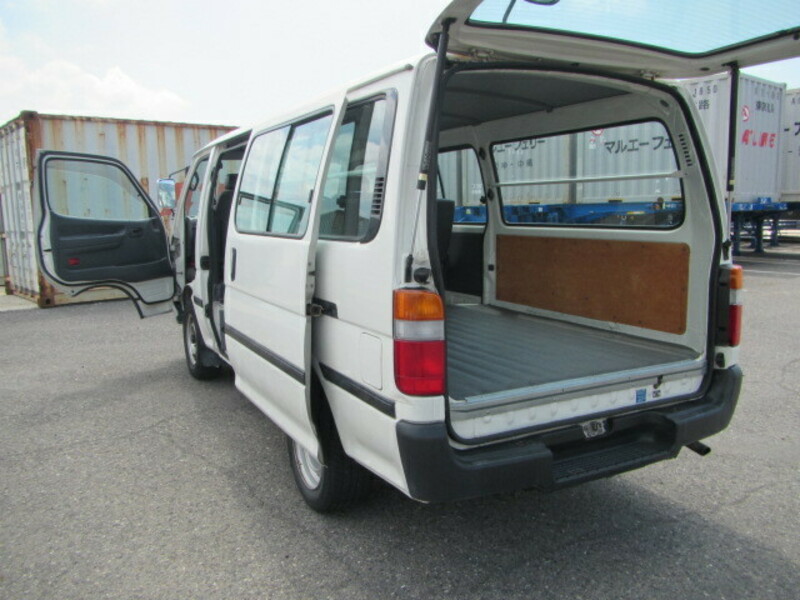 HIACE VAN