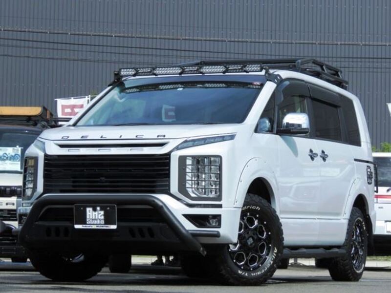 MITSUBISHI DELICA D5