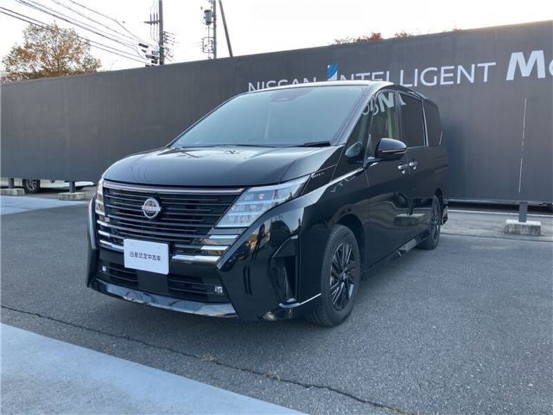 NISSAN SERENA