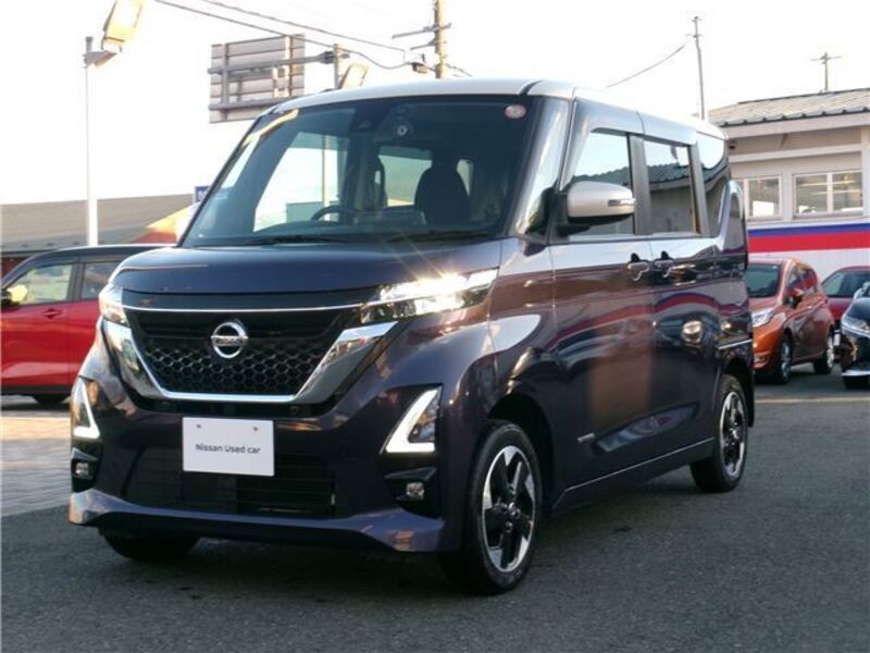 NISSAN ROOX