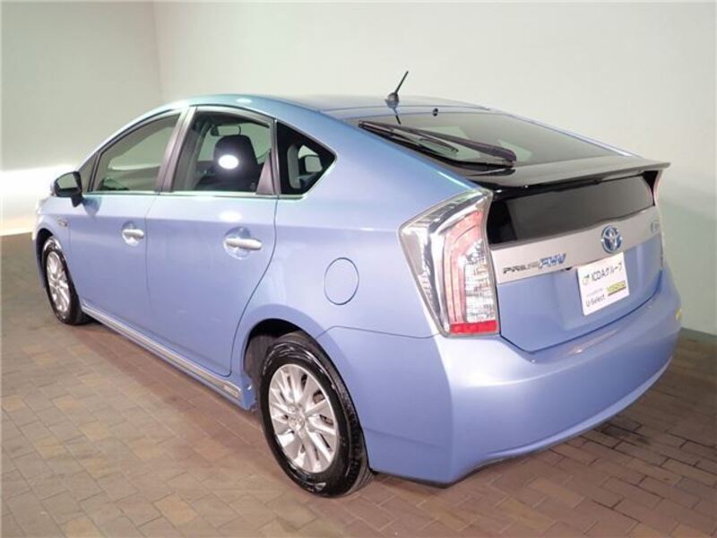 PRIUS PHV
