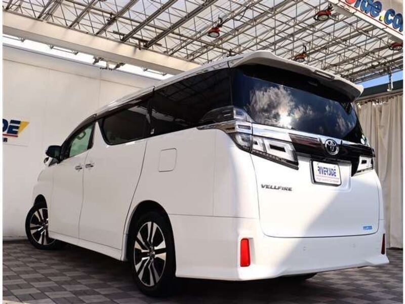 VELLFIRE