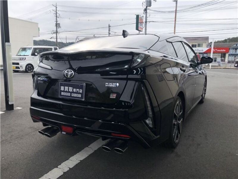 PRIUS PHV