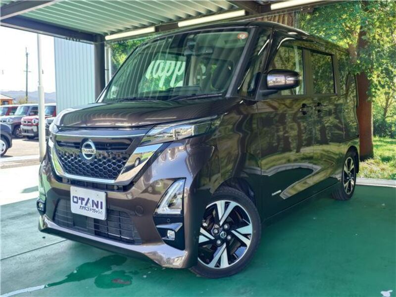 NISSAN ROOX