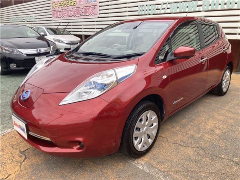 NISSAN LEAF