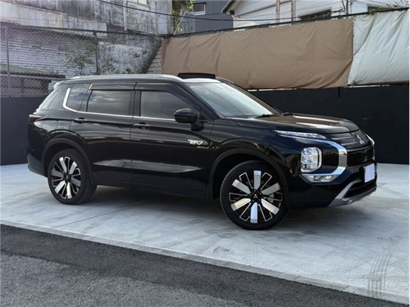 MITSUBISHI OUTLANDER PHEV