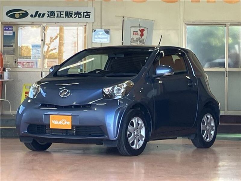 TOYOTA IQ