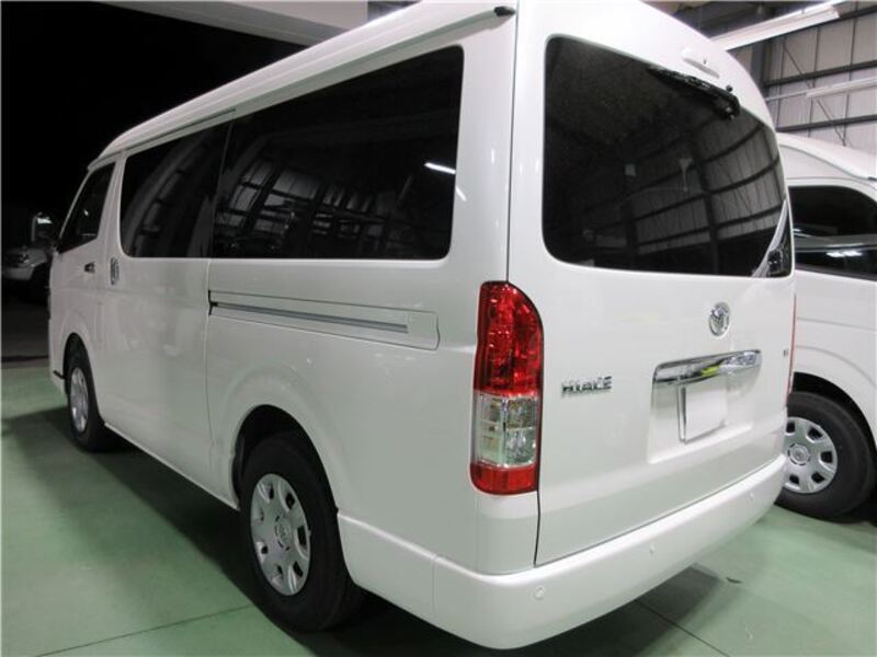 HIACE