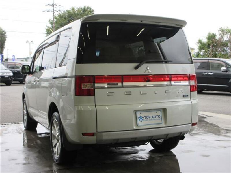 DELICA D5