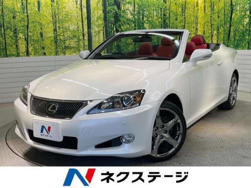 LEXUS IS