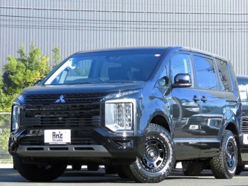 MITSUBISHI DELICA D5