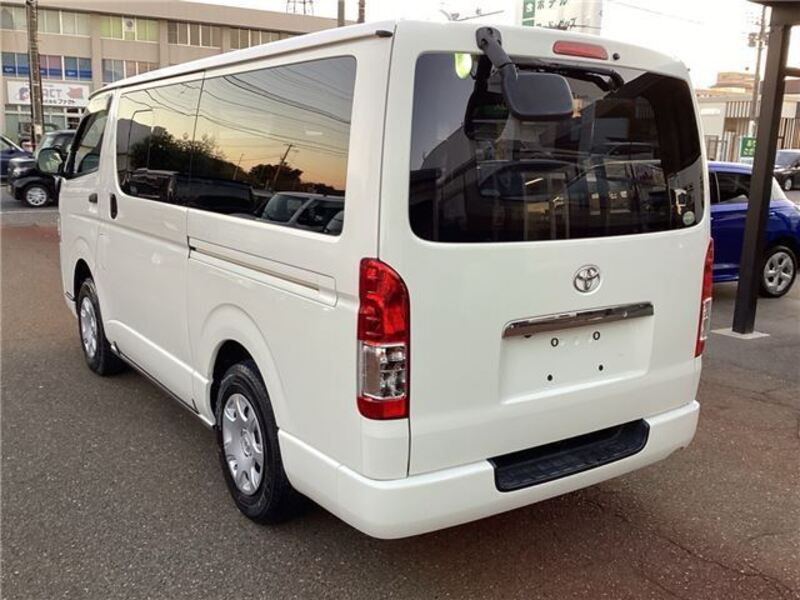 HIACE VAN