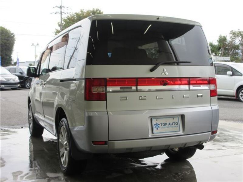 DELICA D5