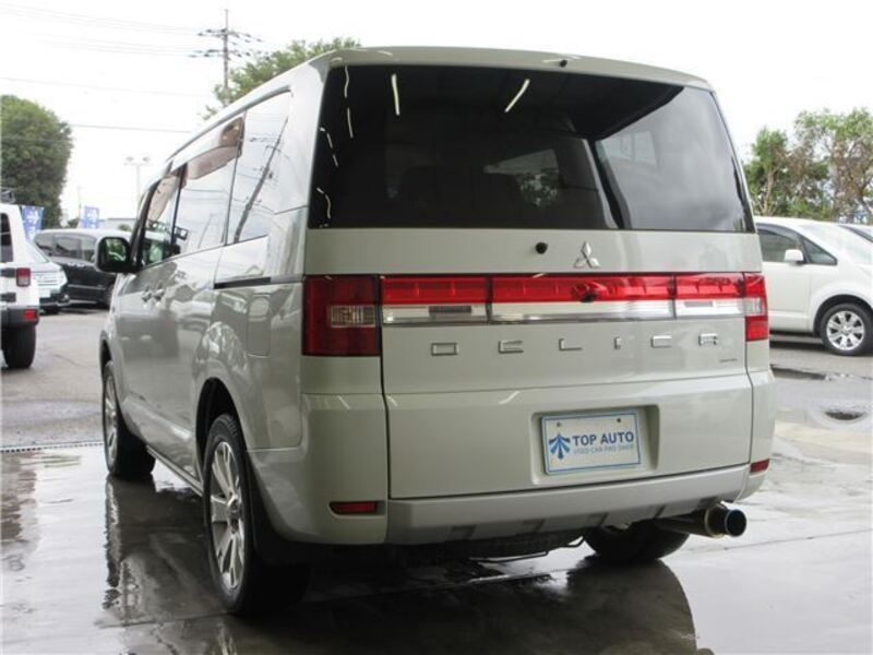 DELICA D5