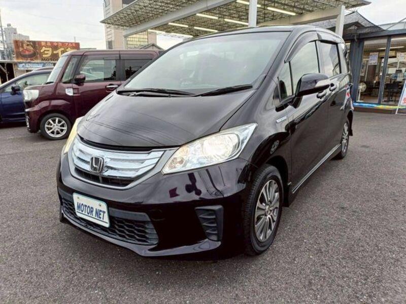 HONDA FREED HYBRID