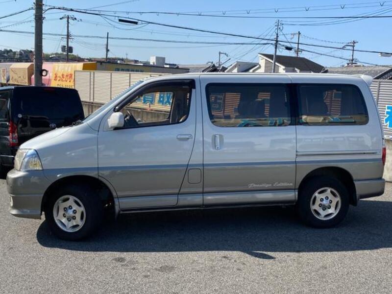 GRAND HIACE