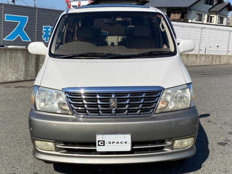 GRAND HIACE