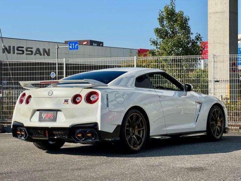 GT-R