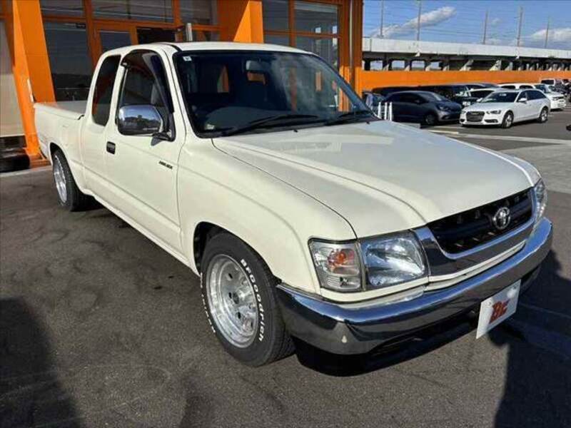 HILUX