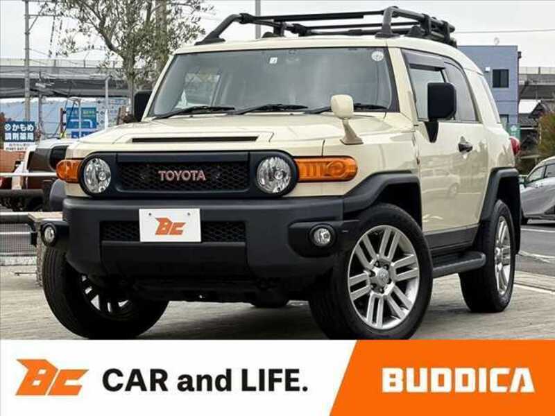 TOYOTA FJ CRUISER