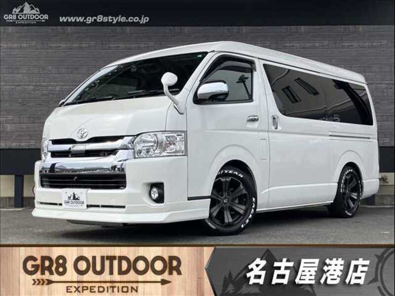 TOYOTA HIACE VAN
