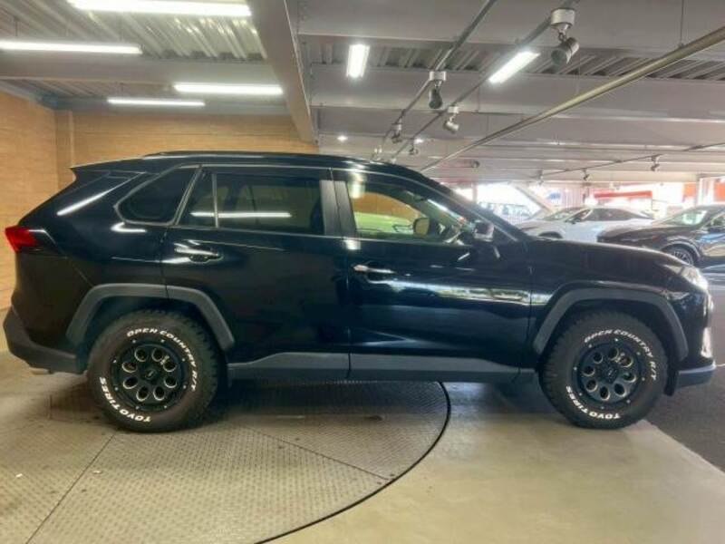 RAV4