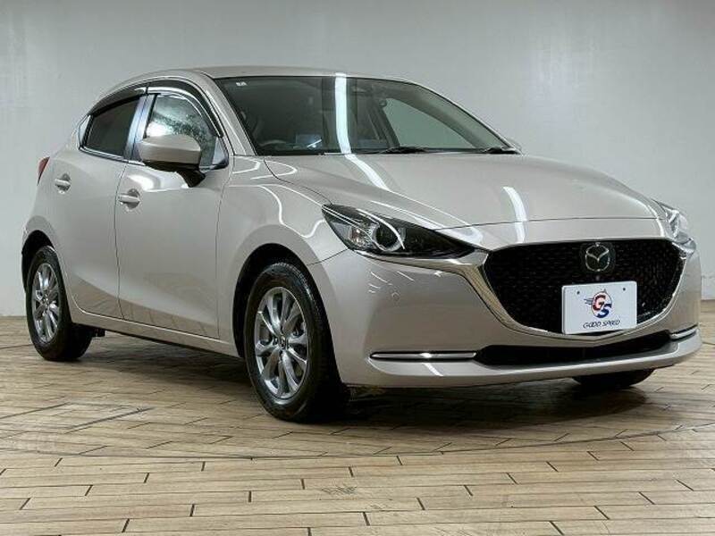MAZDA2