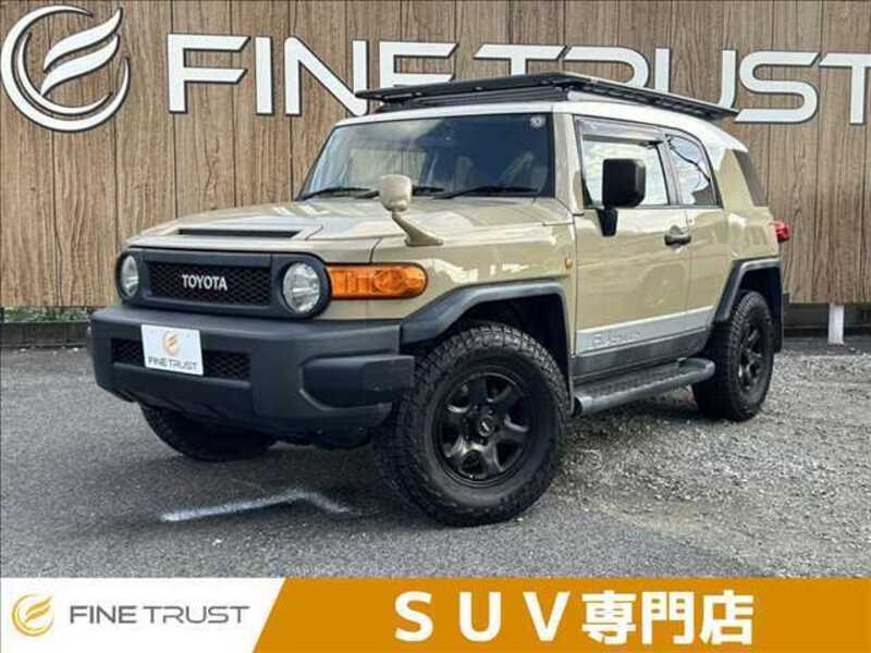 TOYOTA FJ CRUISER