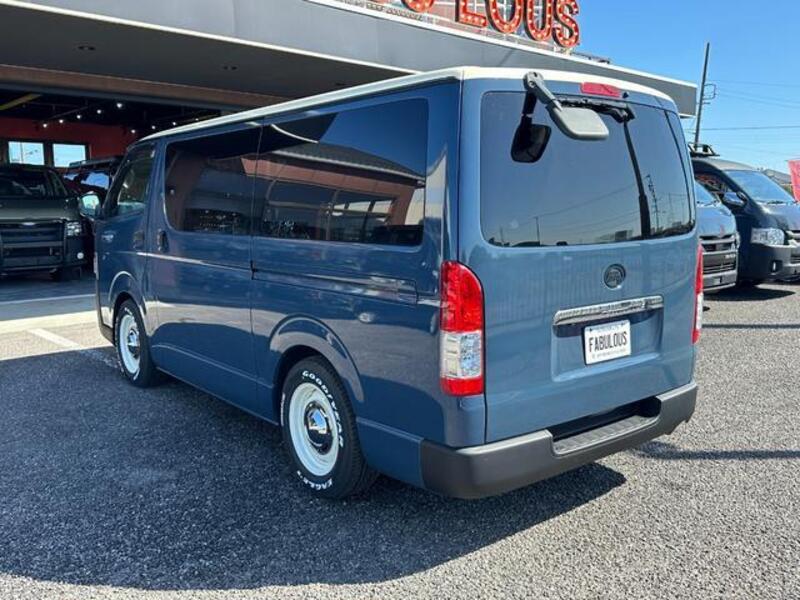 HIACE VAN