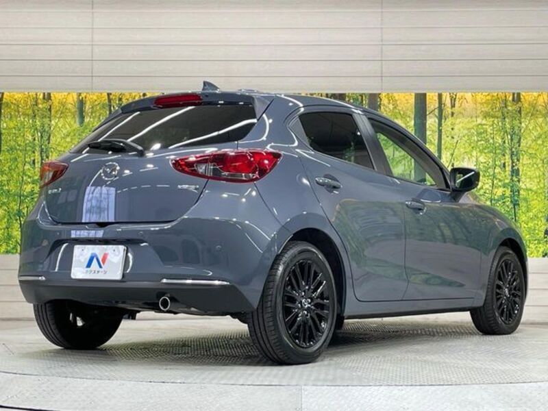 MAZDA2