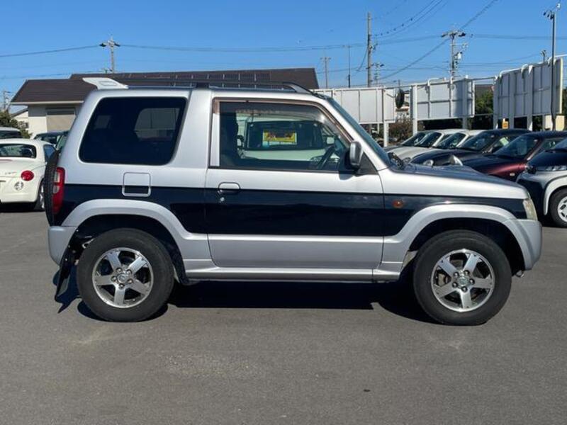 PAJERO MINI
