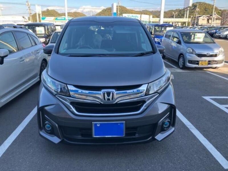 HONDA FREED HYBRID